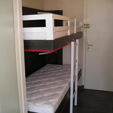 014 Cap D'agde 4 Personnes Avec Piscine Et Parking Appartamento Agde