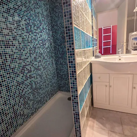 014 Cap D'agde 4 Personnes Avec Piscine Et Parking *