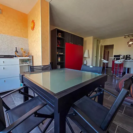 014 Cap D'agde 4 Personnes Avec Piscine Et Parking * Agde
