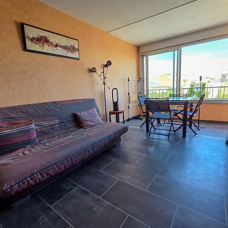 Appartement 014 Cap D'agde 4 Personnes Avec Piscine Et Parking Agde
